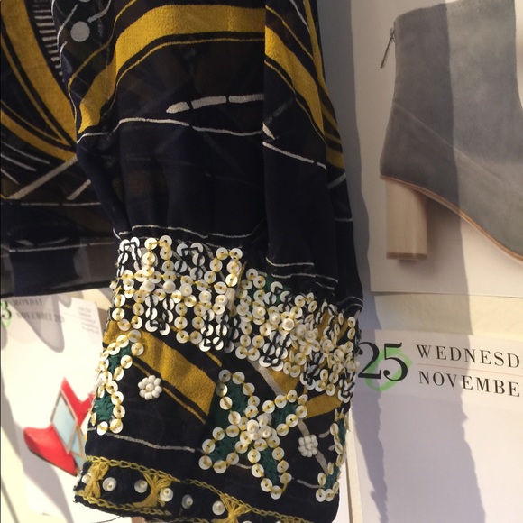 Nieves Lavi Silk Blouse - Picture 6 of 7